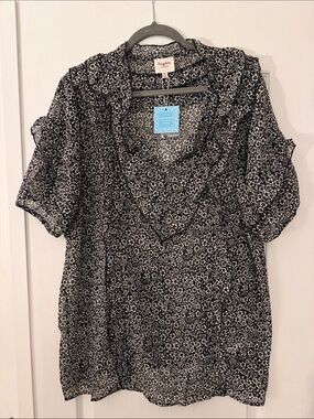 Hayden Black Floral Ruffle V-Neck Blouse Size 1X NWT
